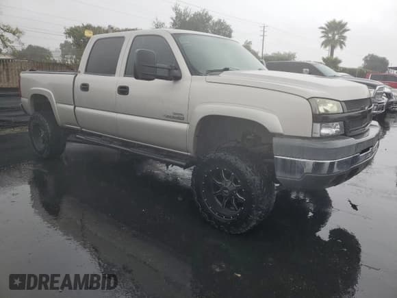 ✅ 2006 Chevrolet Silverado 2500HD LT3 • VIN: 1GCHK23D46F178619 • Lot: 91684365. Listed on Copart with 153,320 mi. Free auction sales archive from the USA and detailed vehicle history report at DreamBid. Image 4.