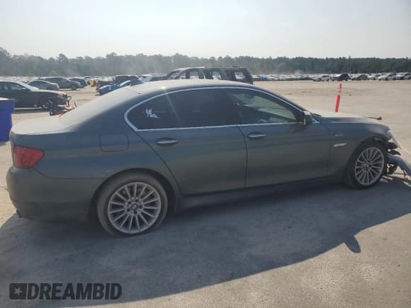 ✅ 2013 BMW 5 Series 535i xDrive • VIN: WBAFU7C5XDDU77576 • Lot: 80709965. Wystawiony na Copart z przebiegiem 109 919 mil. Bezpłatny archiwum sprzedaży aukcyjnych z USA i szczegółowy raport historii pojazdu na DreamBid. Zdjęcie 3.