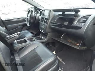 ✅ 2017 Dodge Grand Caravan SXT • VIN: 2C4RDGCG1HR611900 • Lot: 43263062. Wystawiony na IAAI z przebiegiem Nie podano. Bezpłatny archiwum sprzedaży aukcyjnych z USA i szczegółowy raport historii pojazdu na DreamBid. Zdjęcie 5.