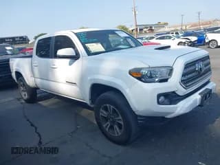 ✅ 2017 Toyota Tacoma SR5 • VIN: 3TMBZ5DN6HM007299 • Lot: 42998029. Listed on IAAI with 98,105 mi. Free auction sales archive from the USA and detailed vehicle history report at DreamBid. Image 1.