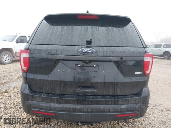 ✅ 2017 Ford Police Interceptor Utility • VIN: 1FM5K8AR9HGA44508 • Лот: 43789289. Опубликован ранее на IAAI с пробегом 104 681 миль. Бесплатный доступ к архиву аукционных продаж из США и подробный отчёт об истории автомобиля на DreamBid. Изображение 16.