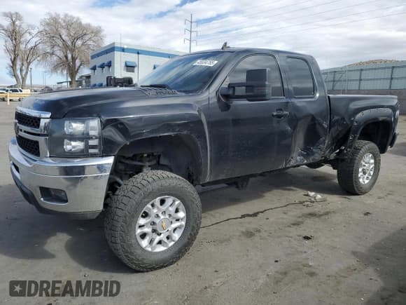 ✅ 2011 Chevrolet Silverado 2500HD LTZ • VIN: 1GC2KYC80BZ298910 • Lot: 45534755. Listed on Copart with 179,293 mi. Free auction sales archive from the USA and detailed vehicle history report at DreamBid. Image 1.