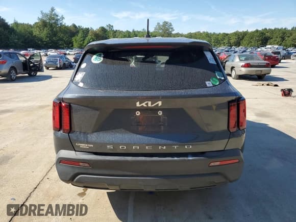 ✅ 2022 Kia Sorento LX • VIN: 5XYRG4LC9NG112121 • Lot: 70477875. Listed on Copart with 97,109 mi. Free auction sales archive from the USA and detailed vehicle history report at DreamBid. Image 6.