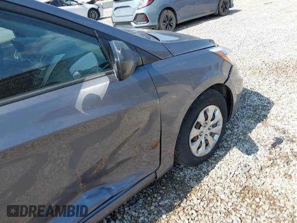 ✅ 2017 Hyundai Accent SE • VIN: KMHCT5AE6HU338756 • Lot: 42982023. Wystawiony na IAAI z przebiegiem 100 556 mil. Bezpłatny archiwum sprzedaży aukcyjnych z USA i szczegółowy raport historii pojazdu na DreamBid. Zdjęcie 16.