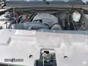 ✅ 2007 Chevrolet Silverado 2500HD 1LT • VIN: 1GCHK23K77F561325 • Lot: 42860200. Wystawiony na IAAI z przebiegiem 354 528 mil. Bezpłatny archiwum sprzedaży aukcyjnych z USA i szczegółowy raport historii pojazdu na DreamBid. Zdjęcie 10.