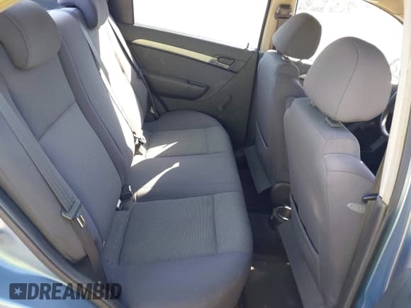 ✅ 2007 Chevrolet Aveo LS • VIN: KL1TD56637B113103 • Lot: 41706315. Wystawiony na IAAI z przebiegiem Nie podano. Bezpłatny archiwum sprzedaży aukcyjnych z USA i szczegółowy raport historii pojazdu na DreamBid. Zdjęcie 8.