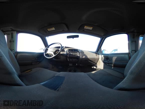 ✅ 2001 Ford Ranger XL Fleet • VIN: 1FTZR15E91PB38071 • Lot: 42817345. Wystawiony na IAAI z przebiegiem 260 941 mil. Bezpłatny archiwum sprzedaży aukcyjnych z USA i szczegółowy raport historii pojazdu na DreamBid. Zdjęcie 17.