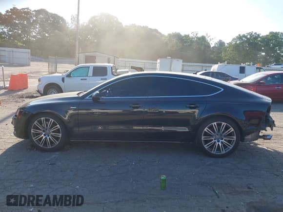 ✅ 2014 Audi A7 Premium Plus • VIN: WAUWGAFC4EN092525 • Lot: 42331183. Wystawiony na IAAI z przebiegiem 183 258 mil. Bezpłatny archiwum sprzedaży aukcyjnych z USA i szczegółowy raport historii pojazdu na DreamBid. Zdjęcie 14.