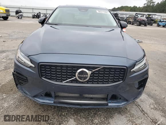 ✅ 2024 Volvo S60 Plus Dark Theme • VIN: 7JRH60FL1RG321053 • Lot: 90311265. Wystawiony na Copart z przebiegiem 26 509 mil. Bezpłatny archiwum sprzedaży aukcyjnych z USA i szczegółowy raport historii pojazdu na DreamBid. Zdjęcie 5.