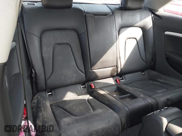 ✅ 2010 Audi A5 Prestige • VIN: WAUVKAFR9AA036757 • Lot: 42379915. Listed on IAAI with 237,283 mi. Free auction sales archive from the USA and detailed vehicle history report at DreamBid. Image 8.