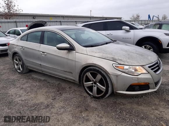 ✅ 2009 Volkswagen CC 4Motion • VIN: WVWGU73CX9E552848 • Lot: 78878774. Wystawiony na Copart z przebiegiem 159 855 mil. Bezpłatny archiwum sprzedaży aukcyjnych z USA i szczegółowy raport historii pojazdu na DreamBid. Zdjęcie 4.