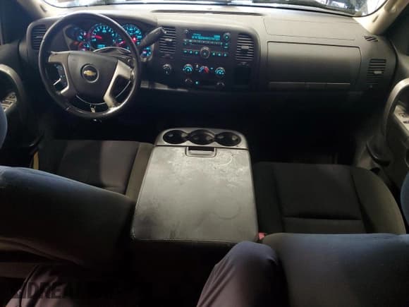 ✅ 2010 Chevrolet Silverado 1500 LT • VIN: 1GCSKSE34AZ288913 • Lot: 85551745. Listed on Copart with 120,794 mi. Free auction sales archive from the USA and detailed vehicle history report at DreamBid. Image 8.