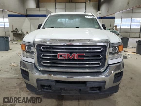 ✅ 2018 GMC Sierra 2500HD • VIN: 1GT12REG9JF178433 • Lot: 47358455. Wystawiony na Copart z przebiegiem 177 980 mil. Bezpłatny archiwum sprzedaży aukcyjnych z USA i szczegółowy raport historii pojazdu na DreamBid. Zdjęcie 5.