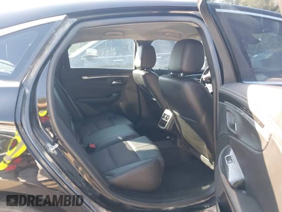 2018 Chevrolet Impala LT с VIN 2G1105SA6J9105911, выставлен на аукционе IAAI как лот 43350363 с пробегом 199 978 миль миль и . История ставок и продаж доступна на DreamBid. Изображение 8.