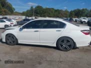 ✅ 2017 Honda Accord Sport • VIN: 1HGCR2F55HA123107 • Lot: 43474992. Wystawiony na IAAI z przebiegiem 127 877 mil. Bezpłatny archiwum sprzedaży aukcyjnych z USA i szczegółowy raport historii pojazdu na DreamBid. Zdjęcie 14.