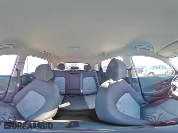 ✅ 2019 Hyundai Kona SEL • VIN: KM8K22AA3KU219029 • Lot: 88687755. Wystawiony na Copart z przebiegiem 74 125 mil. Bezpłatny archiwum sprzedaży aukcyjnych z USA i szczegółowy raport historii pojazdu na DreamBid. Zdjęcie 16.