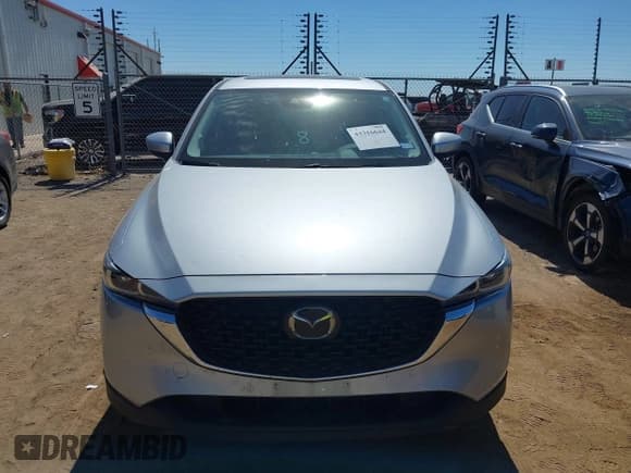 ✅ 2022 Mazda CX-5 S Carbon Edition • VIN: JM3KFBCM2N1582998 • Lot: 43316644. Wystawiony na IAAI z przebiegiem 85 217 mil. Bezpłatny archiwum sprzedaży aukcyjnych z USA i szczegółowy raport historii pojazdu na DreamBid. Zdjęcie 12.
