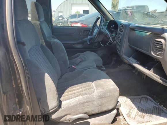 2002 Chevrolet S-10 LS с VIN 1GCCS145028114006, выставлен на аукционе Copart как лот 66010664 с пробегом 143 755 миль миль и Списание • Salvage title. История ставок и продаж доступна на DreamBid. Изображение 10.