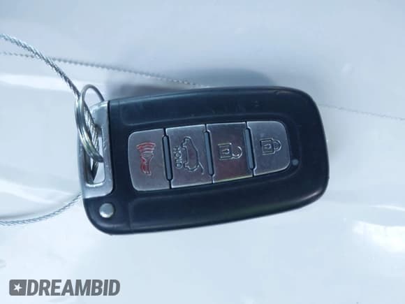 ✅ 2015 Hyundai Sonata Limited • VIN: KMHEC4A40FA136696 • Лот: 43462019. Опубликован ранее на IAAI с пробегом 133 636 миль. Бесплатный доступ к архиву аукционных продаж из США и подробный отчёт об истории автомобиля на DreamBid. Изображение 11.