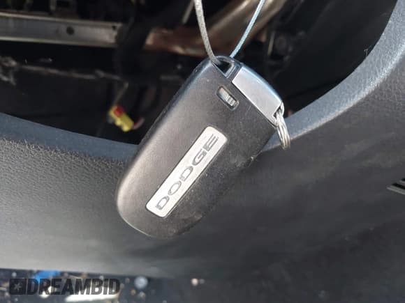 ✅ 2018 Dodge Charger SXT Plus • VIN: 2C3CDXHG8JH135482 • Lot: 43319649. Wystawiony na IAAI z przebiegiem 11 454 mil. Bezpłatny archiwum sprzedaży aukcyjnych z USA i szczegółowy raport historii pojazdu na DreamBid. Zdjęcie 11.