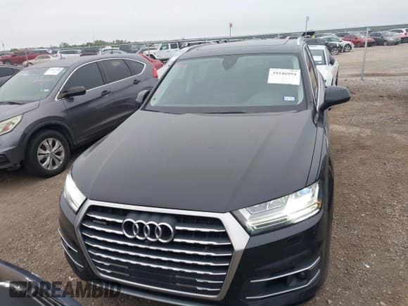 ✅ 2019 Audi Q7 Prestige • VIN: WA1VAAF70KD028979 • Lot: 39346892. Listed on IAAI with 43,604 mi. Free auction sales archive from the USA and detailed vehicle history report at DreamBid. Image 12.