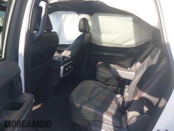 ✅ 2022 Ford Expedition Max Limited • VIN: 1FMJK2AT7NEA51231 • Lot: 43110250. Listed on IAAI with 47,252 mi. Free auction sales archive from the USA and detailed vehicle history report at DreamBid. Image 8.