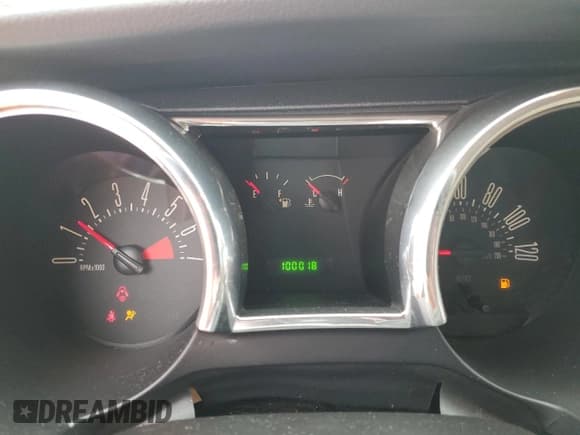 ✅ 2006 Ford Mustang Standard • VIN: 1ZVFT80N965166103 • Lot: 85680985. Wystawiony na Copart z przebiegiem 100 018 mil. Bezpłatny archiwum sprzedaży aukcyjnych z USA i szczegółowy raport historii pojazdu na DreamBid. Zdjęcie 9.