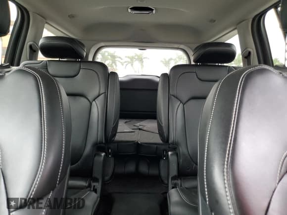 ✅ 2022 Jeep Grand Cherokee Limited • VIN: 1C4RJJBG7N8589559 • Lot: 62524975. Listed on Copart with 23,635 mi. Free auction sales archive from the USA and detailed vehicle history report at DreamBid. Image 10.