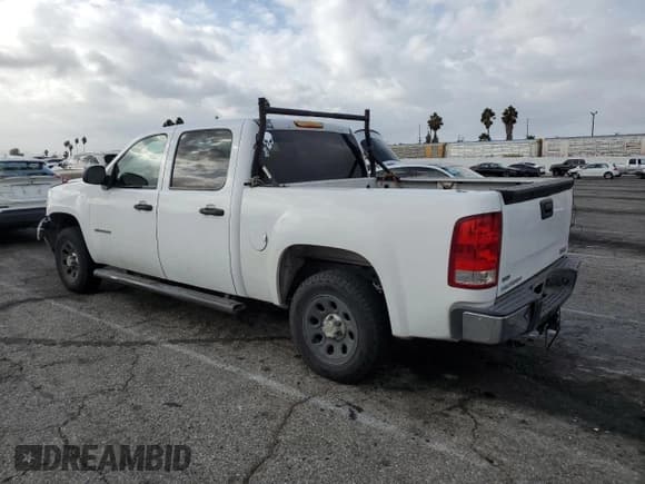 ✅ 2011 GMC Sierra 1500 SL • VIN: 3GTP1UEA3BG142832 • Lot: 86535155. Listed on Copart with Not provided. Free auction sales archive from the USA and detailed vehicle history report at DreamBid. Image 2.