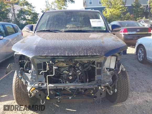 ✅ 2024 Toyota 4Runner SR5 Premium • VIN: JTENU5JR5R6218770 • Lot: 43372481. Listed on IAAI with 28,328 mi. Free auction sales archive from the USA and detailed vehicle history report at DreamBid. Image 13.