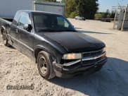 ✅ 2000 Chevrolet S-10 LS • VIN: 1GCCS19W3Y8273113 • Lot: 85884585. Listed on Copart with 208,986 mi. Free auction sales archive from the USA and detailed vehicle history report at DreamBid. Image 13.