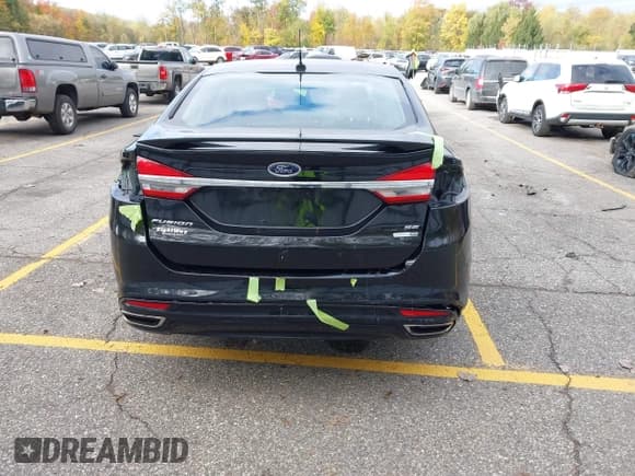 ✅ 2018 Ford Fusion SE • VIN: 3FA6P0T97JR126007 • Lot: 43526650. Listed on IAAI with 114,398 mi. Free auction sales archive from the USA and detailed vehicle history report at DreamBid. Image 16.