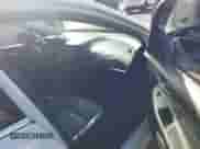 2017 Chevrolet Cruze Premier z VIN 1G1BF5SM8H7267631, wystawiony jako IAAI lot #43521640 z przebiegiem 111 180 mil mil oraz . Historia ofert i sprzedaży dostępna na DreamBid. Obrazek 5.