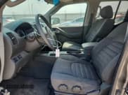 ✅ 2008 Nissan Frontier LE • VIN: 1N6AD07W48C450969 • Lot: 70727915. Wystawiony na Copart z przebiegiem Nie podano. Bezpłatny archiwum sprzedaży aukcyjnych z USA i szczegółowy raport historii pojazdu na DreamBid. Zdjęcie 7.