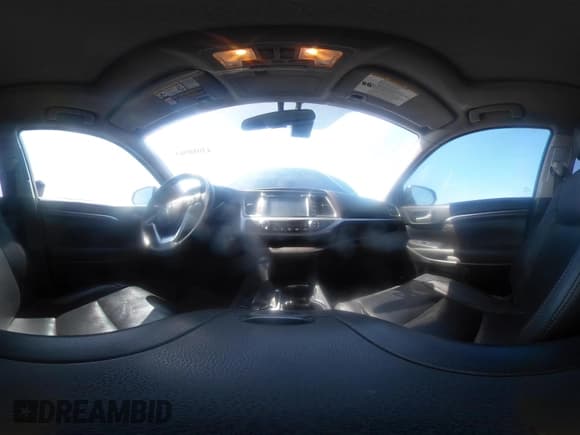 ✅ 2015 Toyota Highlander Limited • VIN: 5TDDKRFH6FS121781 • Lot: 43088965. Wystawiony na IAAI z przebiegiem 134 897 mil. Bezpłatny archiwum sprzedaży aukcyjnych z USA i szczegółowy raport historii pojazdu na DreamBid. Zdjęcie 20.