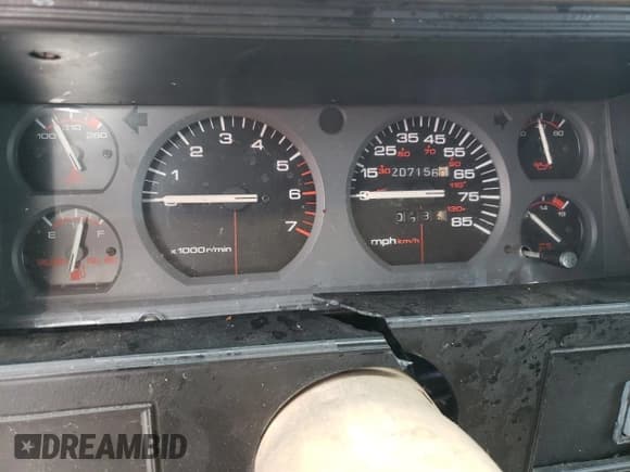 ✅ 1994 Jeep Cherokee Sport • VIN: 1J4FT68S0RL177339 • Lot: 47237805. Listed on Copart with 207,156 mi. Free auction sales archive from the USA and detailed vehicle history report at DreamBid. Image 9.