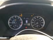 ✅ 2019 Hyundai Santa Fe SE • VIN: 5NMS2CAD2KH127440 • Lot: 69783154. Wystawiony na Copart z przebiegiem 31 718 mil. Bezpłatny archiwum sprzedaży aukcyjnych z USA i szczegółowy raport historii pojazdu na DreamBid. Zdjęcie 9.