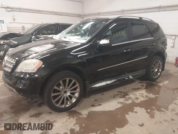 ✅ 2010 Mercedes-Benz M 350 • VIN: 4JGBB8GB4AA562676 • Лот: 43802553. Опубликован ранее на IAAI с пробегом 127 168 миль. Бесплатный доступ к архиву аукционных продаж из США и подробный отчёт об истории автомобиля на DreamBid. Изображение 2.