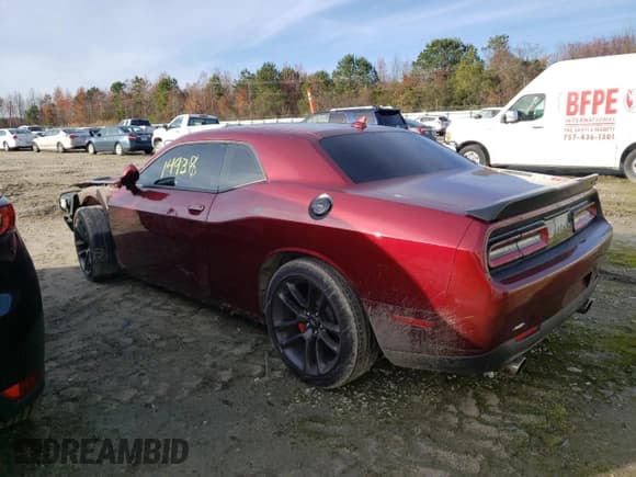 ✅ 2021 Dodge Challenger R/T Scat Pack • VIN: 2C3CDZFJXMH530794 • Lot: 69118882. Wystawiony na Copart z przebiegiem 14 938 mil. Bezpłatny archiwum sprzedaży aukcyjnych z USA i szczegółowy raport historii pojazdu na DreamBid. Zdjęcie 2.