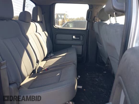 ✅ 2013 Ford F-150 XLT • VIN: 1FTFW1ET6DFD99890 • Лот: 43612707. Опубликован ранее на IAAI с пробегом 319 772 миль. Бесплатный доступ к архиву аукционных продаж из США и подробный отчёт об истории автомобиля на DreamBid. Изображение 8.