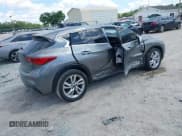 ✅ 2018 Infiniti QX30 Premium • VIN: SJKCH5CPXJA003377 • Lot: 41876556. Wystawiony na IAAI z przebiegiem 91 673 mil. Bezpłatny archiwum sprzedaży aukcyjnych z USA i szczegółowy raport historii pojazdu na DreamBid. Zdjęcie 4.