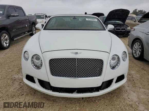 ✅ 2015 Bentley Continental GT • VIN: SCBGU3ZA4FC043637 • Lot: 74144684. Wystawiony na Copart z przebiegiem Nie podano. Bezpłatny archiwum sprzedaży aukcyjnych z USA i szczegółowy raport historii pojazdu na DreamBid. Zdjęcie 5.