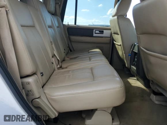 ✅ 2010 Ford Expedition Eddie Bauer • VIN: 1FMJU1J57AEA33764 • Lot: 81876965. Wystawiony na Copart z przebiegiem 160 199 mil. Bezpłatny archiwum sprzedaży aukcyjnych z USA i szczegółowy raport historii pojazdu na DreamBid. Zdjęcie 10.