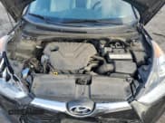 ✅ 2013 Hyundai Veloster w/Black Int • VIN: KMHTC6AD4DU120953 • Lot: 86606344. Wystawiony na Copart z przebiegiem 77 867 mil. Bezpłatny archiwum sprzedaży aukcyjnych z USA i szczegółowy raport historii pojazdu na DreamBid. Zdjęcie 13.