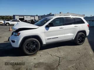 ✅ 2019 Jeep Grand Cherokee Upland • VIN: 1C4RJEAG3KC572033 • Лот: 68016595. Опубликован ранее на Copart с пробегом 74 400 миль. Бесплатный доступ к архиву аукционных продаж из США и подробный отчёт об истории автомобиля на DreamBid. Изображение 1.