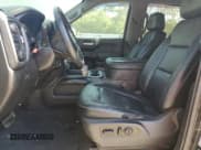 ✅ 2019 Chevrolet Silverado 1500 RST • VIN: 1GCUYEED8KZ373207 • Lot: 59975314. Wystawiony na Copart z przebiegiem 154 717 mil. Bezpłatny archiwum sprzedaży aukcyjnych z USA i szczegółowy raport historii pojazdu na DreamBid. Zdjęcie 7.