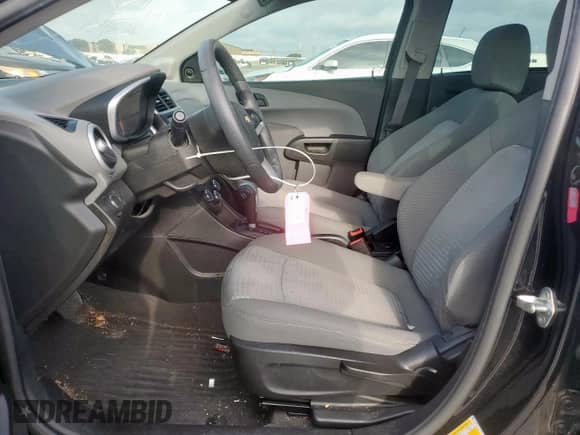 2020 Chevrolet Sonic LS с VIN 1G1JB5SB4L4135059, выставлен на аукционе Copart как лот 60516875 с пробегом 60 398 миль миль и Списание • Salvage title. История ставок и продаж доступна на DreamBid. Изображение 7.