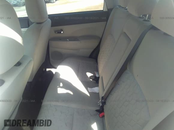 ✅ 2020 Mitsubishi Outlander ES • VIN: JA4AR3AU1LU007222 • Lot: 30932433. Listed on IAAI with 11,279 mi. Free auction sales archive from the USA and detailed vehicle history report at DreamBid. Image 8.