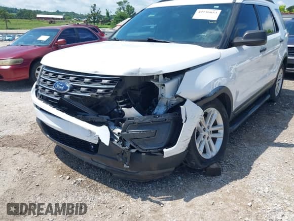 ✅ 2017 Ford Explorer • VIN: 1FM5K7B83HGD35375 • Лот: 42736653. Опубликован ранее на IAAI с пробегом 57 317 миль. Бесплатный доступ к архиву аукционных продаж из США и подробный отчёт об истории автомобиля на DreamBid. Изображение 6.