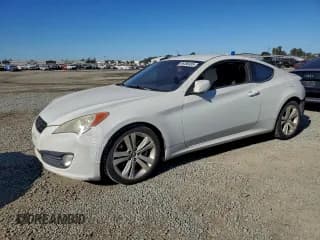✅ 2010 Hyundai Genesis Coupe Track • VIN: KMHHU6KH7AU006848 • Lot: 96496455. Listed on Copart with 106,297 mi. Free auction sales archive from the USA and detailed vehicle history report at DreamBid. Image 1.